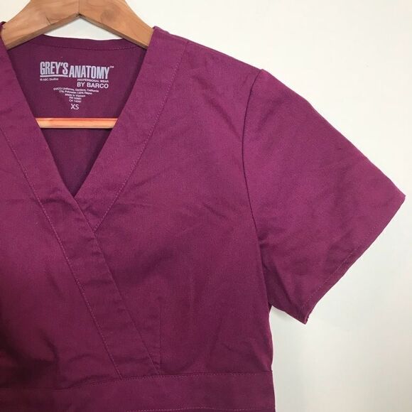 Grey’s Anatomy XS Cranberry burgundy nursing scrub - Picture 1 of 5